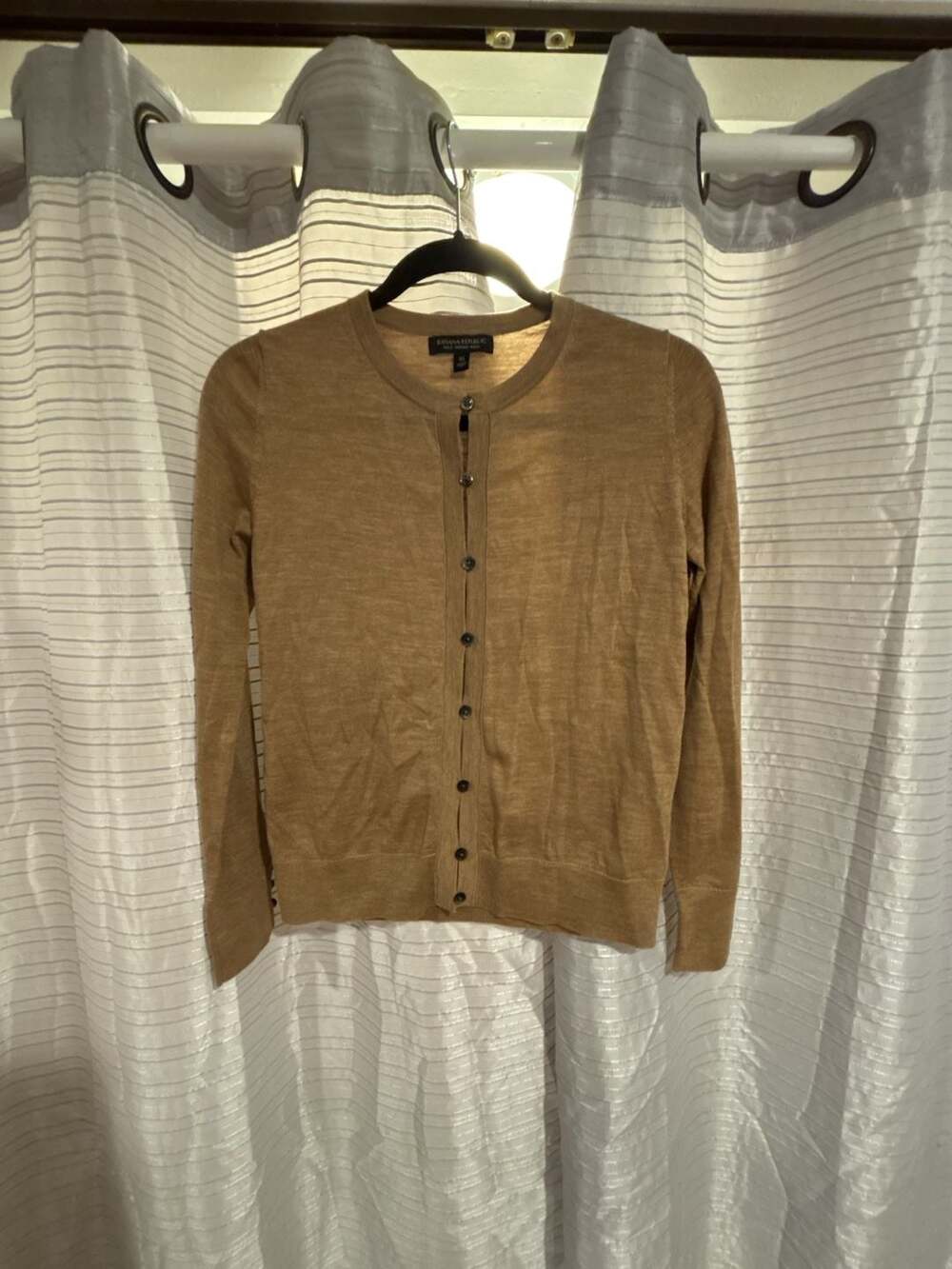 Banana Republic Merino Wool Cardigan Sweater Size XS Tan